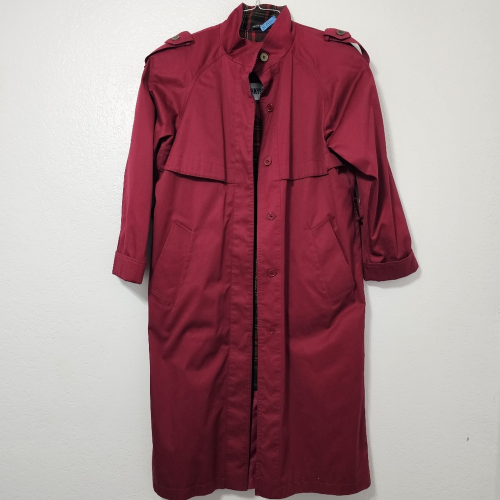 Donnybrook Vintage Trench Coat Women’s Size 4 Red Plaid Lined Belted